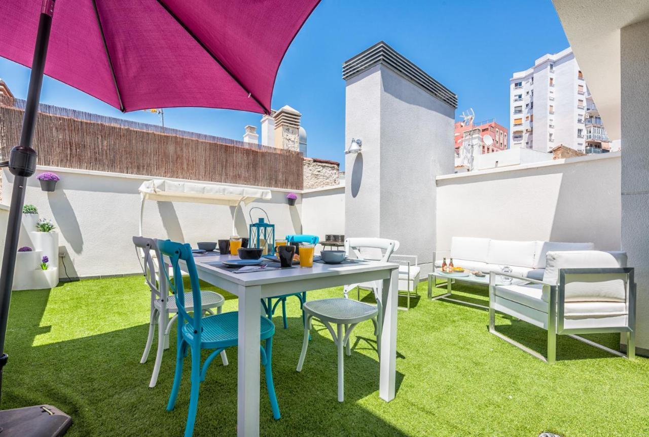 Atico Con Terraza Ac 1Hab En El Centro Y Piscina Comunitaria Apartment Malaga Exterior photo